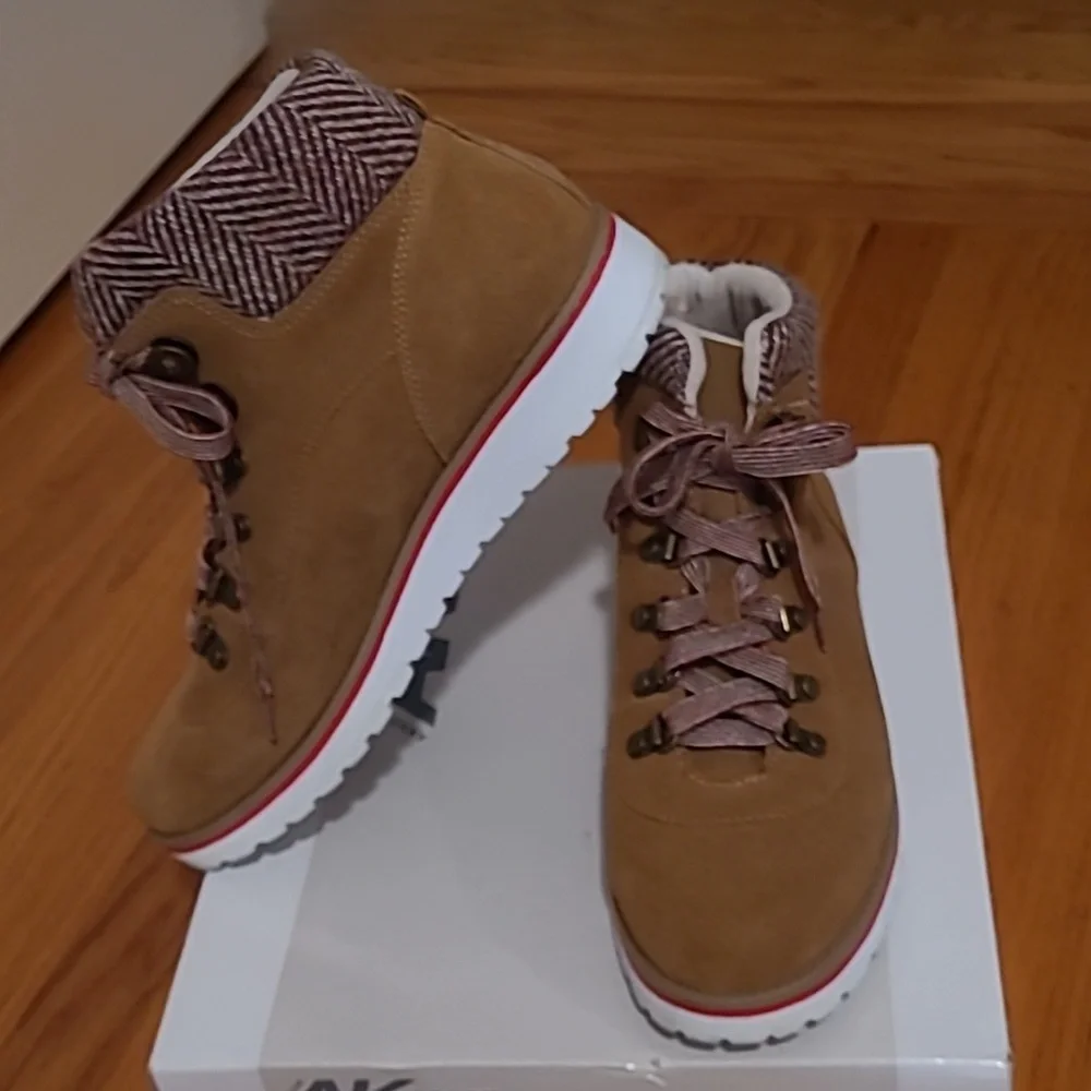 Anne Klein Sport boots - Picture 2 of 11